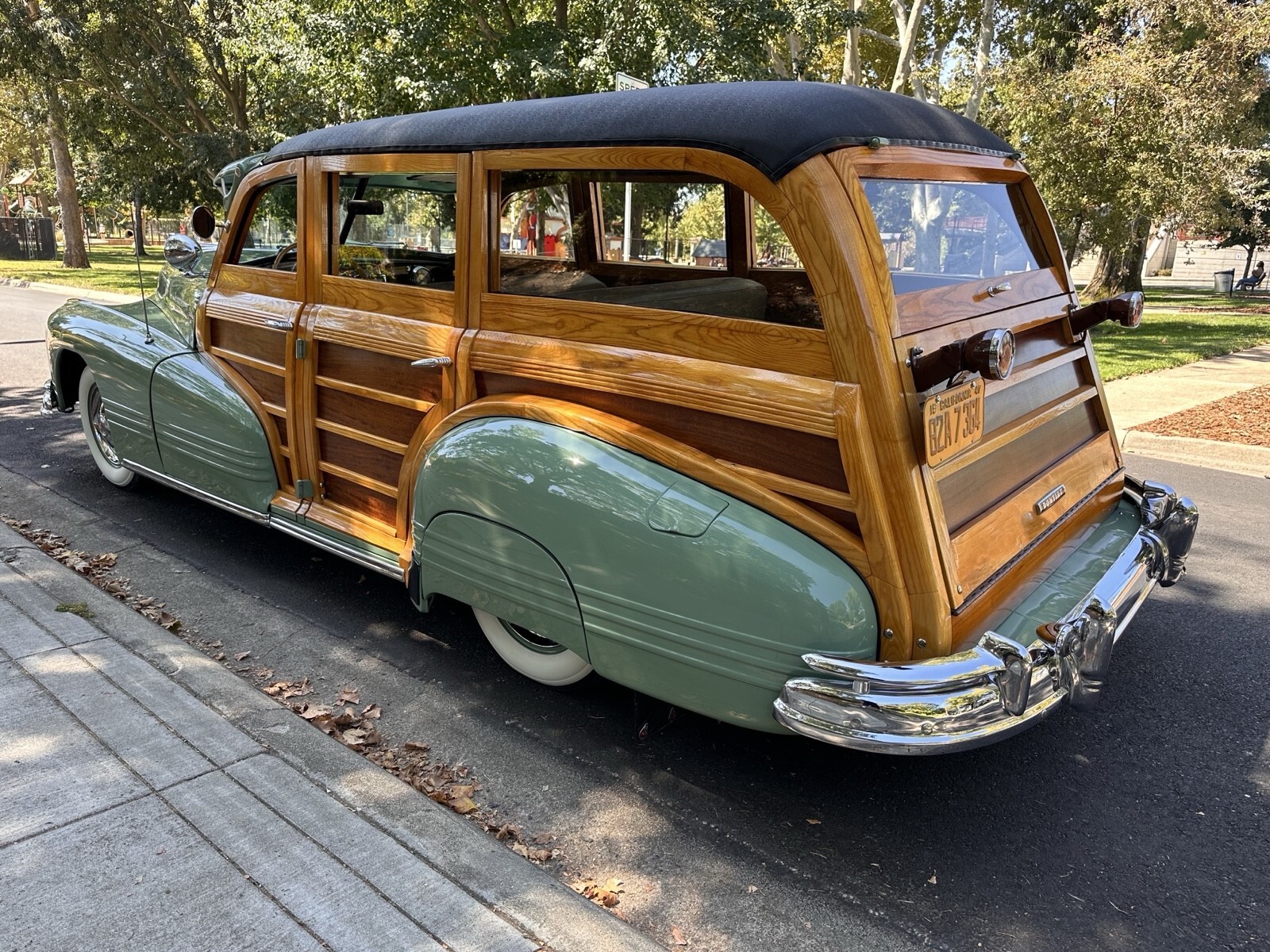 1947 Pontiac Streamliner woodie - photo 4
