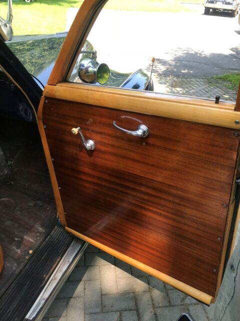 1947 Pontiac Streamliner Woodie Wagon - photo 6