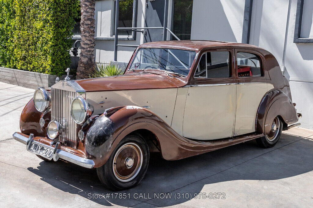1947 Rolls-Royce Silver Wraith Right-Hand-Drive - photo 8
