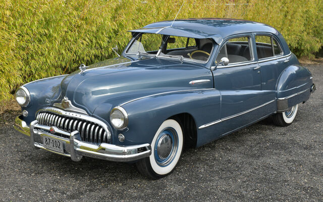 1947 Super with upgrades: 12V, PS, PB, 700R4, radials & more. Great touring car! 1947 Buick Super