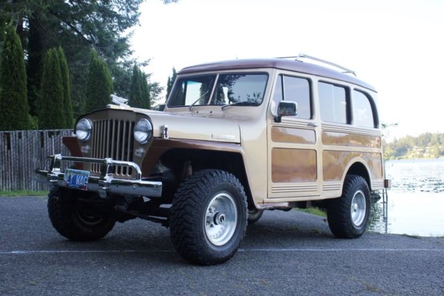 1947 Willys Wagoneer - photo 2