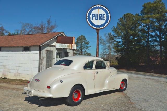 1948 Chevrolet Coupe "hot rod", white, New 350/300 hp GM crate motor/autotrans, 1948 Chevrolet Chevrolet 2 door Coupe custom