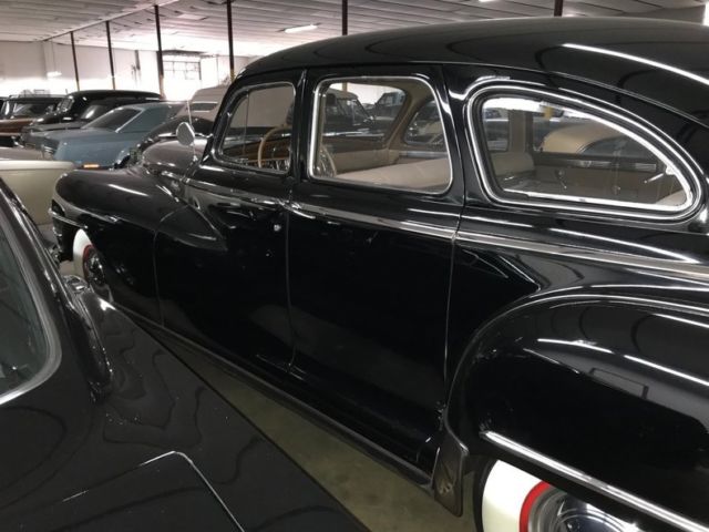 1948 Chrysler New Yorker Sedan - photo 3