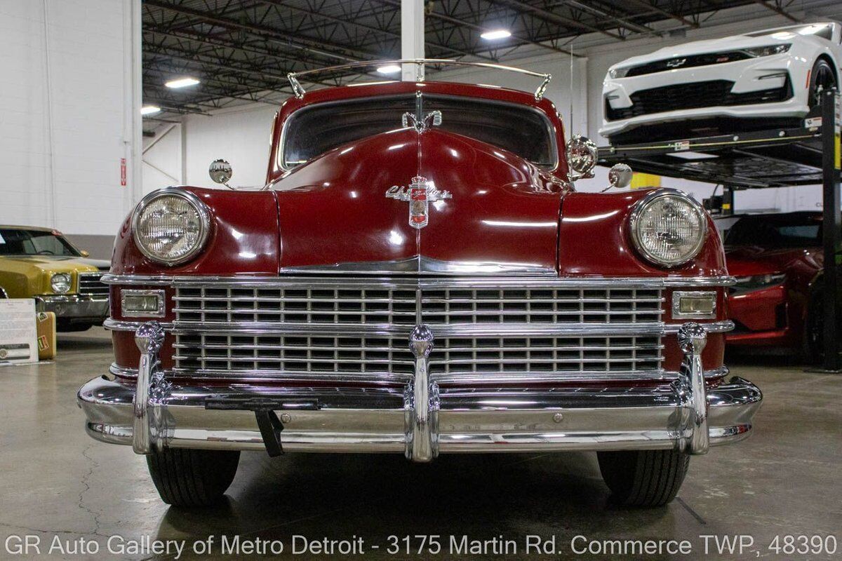1948 Chrysler Town & Country Sedan - photo 11