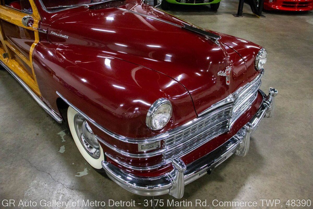 1948 Chrysler Town & Country Sedan - photo 12