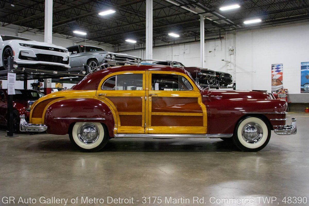 1948 Chrysler Town & Country Sedan - photo 7