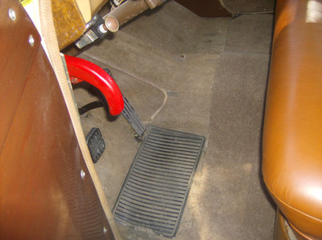 1948 Chrysler Town & Country - photo 12