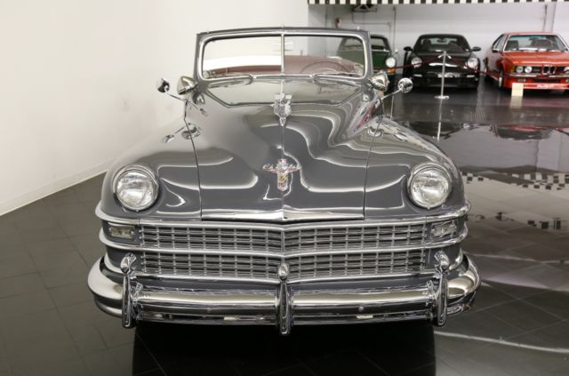1948 Chrysler Town & Country Convertible - photo 2
