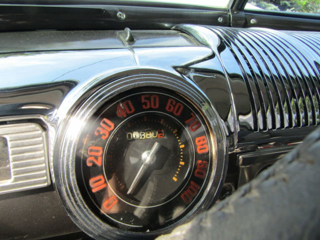 1948 Ford Sedan - photo 11