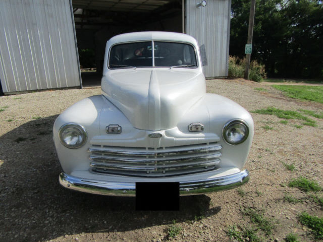 1948 Ford Sedan - photo 7