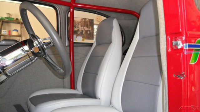 1948 Ford Anglia Anglia "English Ford" Coupe 355 V8 4L6OE Transmission - photo 8
