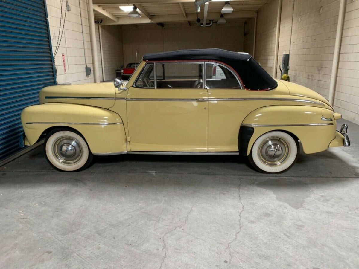 1948 FORD CONVERTIBLE — HIGH POINT CAR — MANY ACCESSORIES INCLUDING COLUMBIA 1948 Ford Super Deluxe Leather