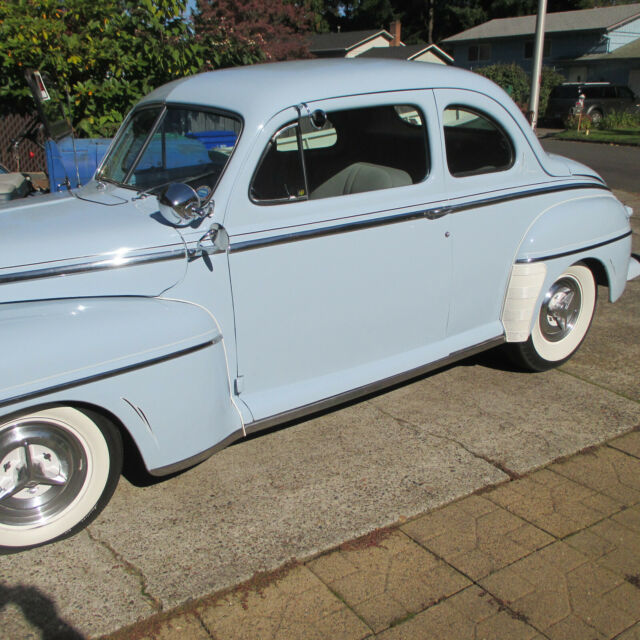 1948 Ford DELUXE COUPE coupe