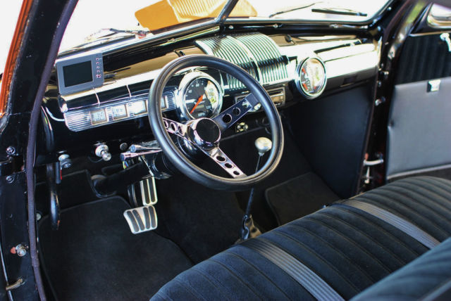 1948 Ford Deluxe Coupe Custom 350 V8 PS PB Tilt Fully Restored! - photo 5