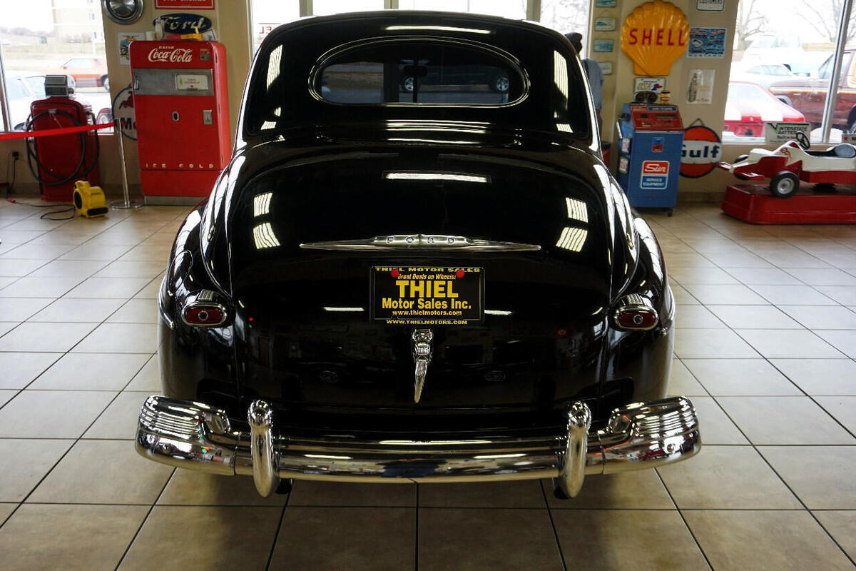 1948 Ford Super Deluxe 2-Door Streetrod - photo 6
