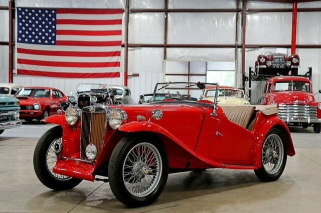 1948 MG TC Convertible 859 Miles MG Red Convertible 1250cc Inline-4 4-Speed Manu 1948 MG T-Series Convertible
