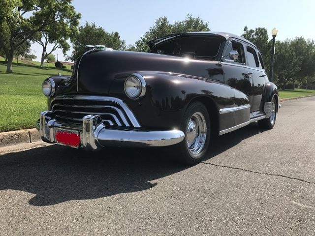 1948 Oldsmobile Dynamic 78 Sedan Custom Hot Rod 1948 Oldsmobile Oldsmobile Dynamic 78 Sedan standard