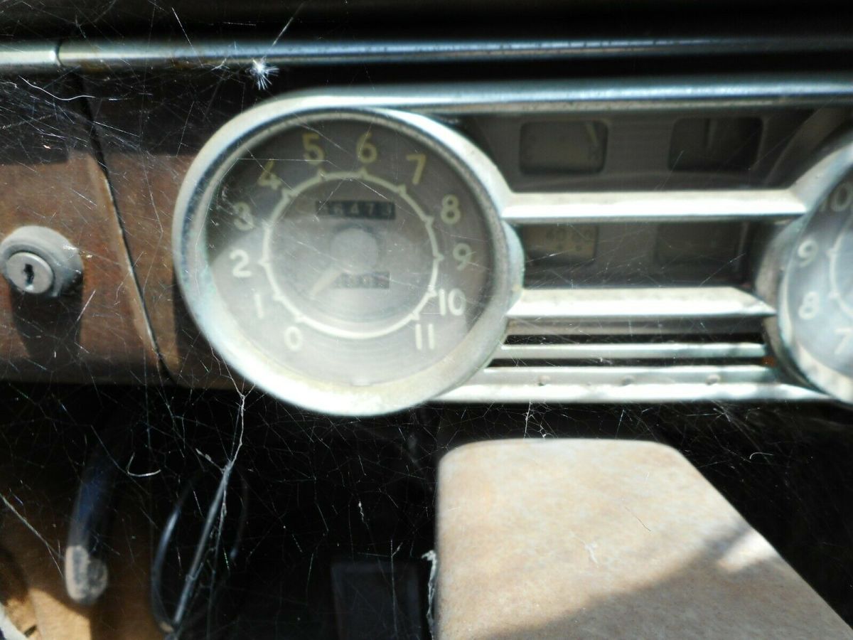 1948 Packard Custom Eight No Reserve Sold on CA Title Ready for Export - photo 6