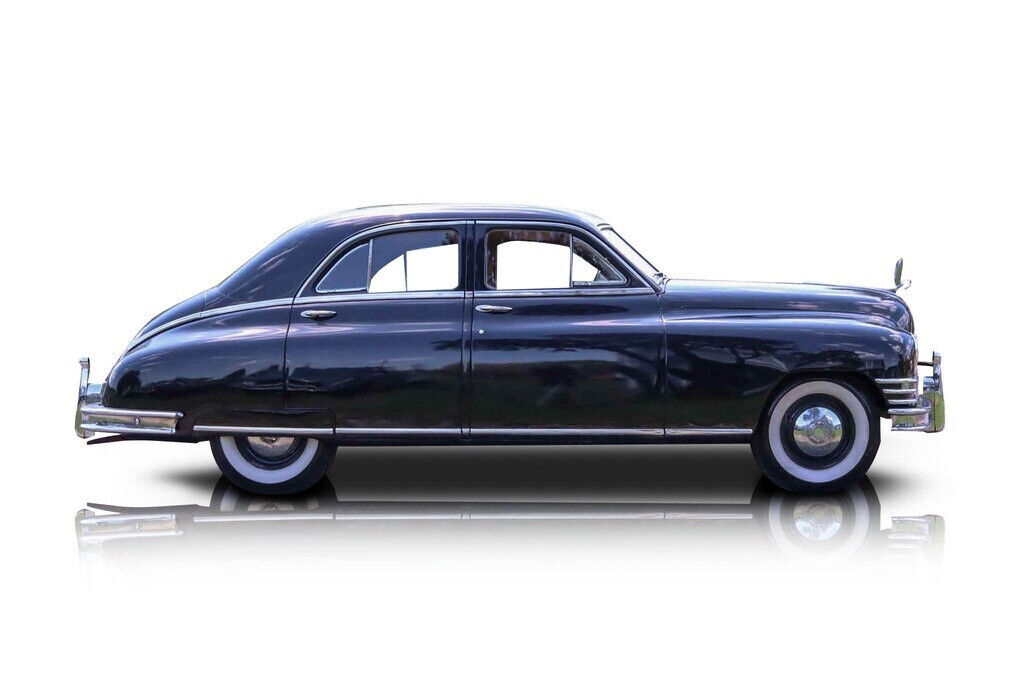 1948 Packard DeLuxe Sedan - photo 2