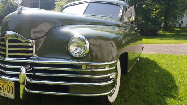 1948 Packard Deluxe Eight Touring Sedan - photo 2
