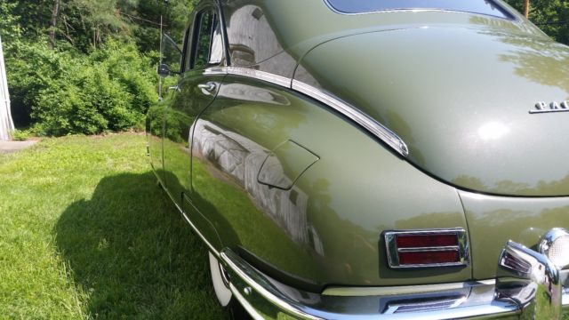 1948 Packard Deluxe Eight Touring Sedan - photo 3