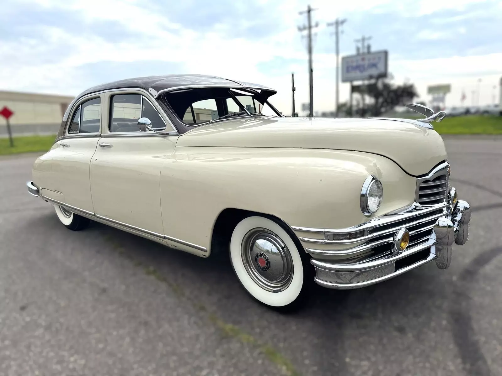 1948 Packard Deluxe Sedan ** Very Nice 1948 Packard Deluxe