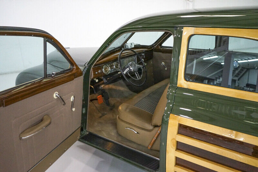 1948 Packard Standard Eight Station Sedan - photo 11