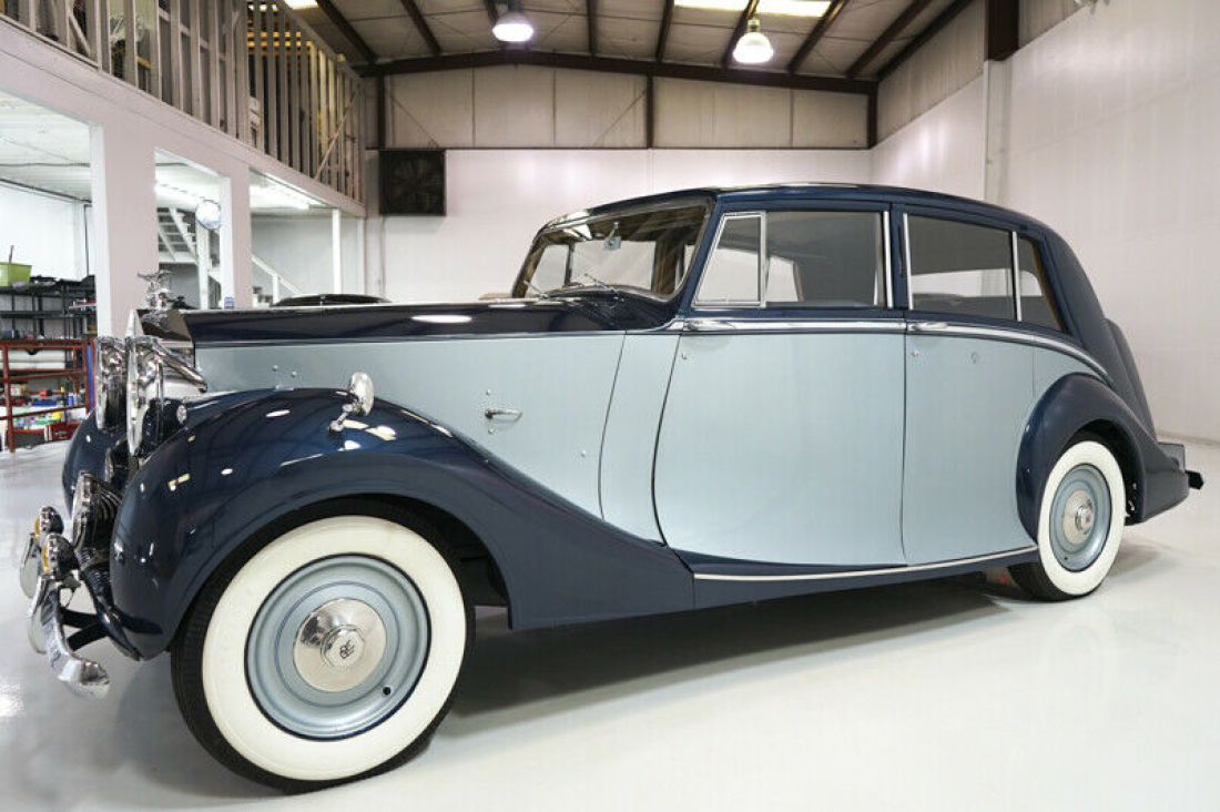 1948 Rolls-Royce Silver Wraith Touring Limousine by Hooper & Co. | Just Serviced 1948 Rolls-Royce Wraith Touring Limousine by Hooper & Co.