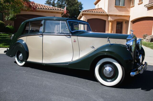 1948 Rolls-Royce Silver Wraith Limousine - photo 7