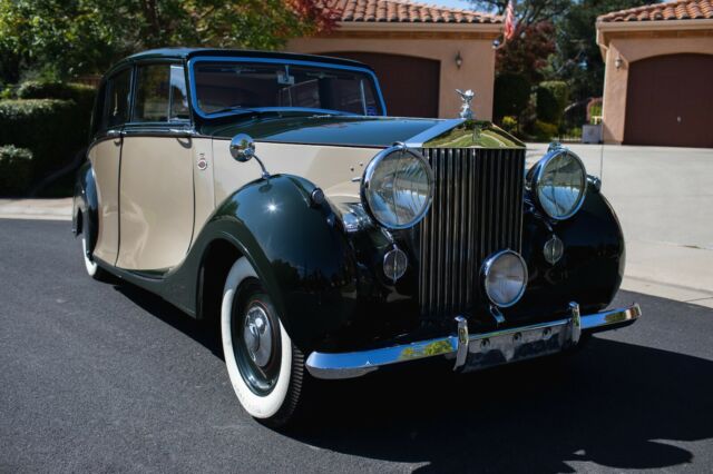 1948 Rolls-Royce Silver Wraith Limousine - photo 8