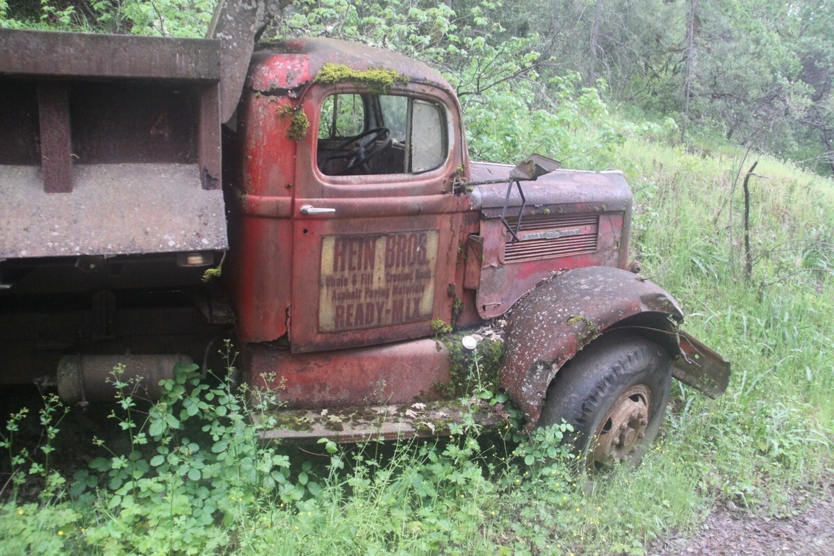 1948 International Harvester WHITE 5 YARD DUMP TRUCK WHITE SUPER POWER - photo 4