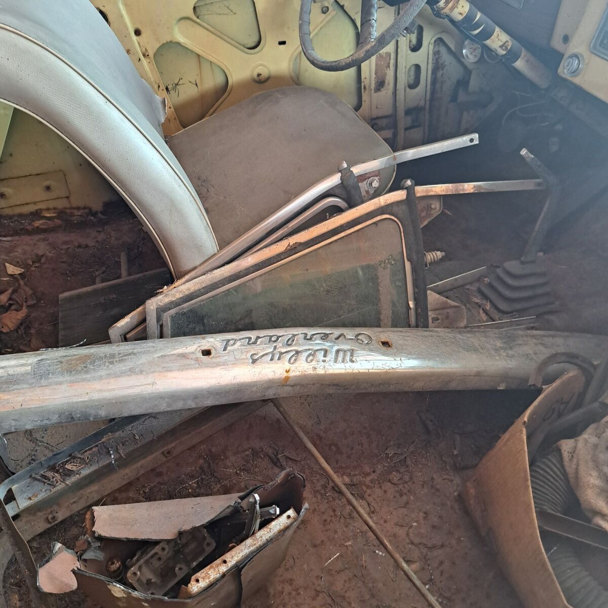 1951 Willys Jeepster Convertible - photo 12