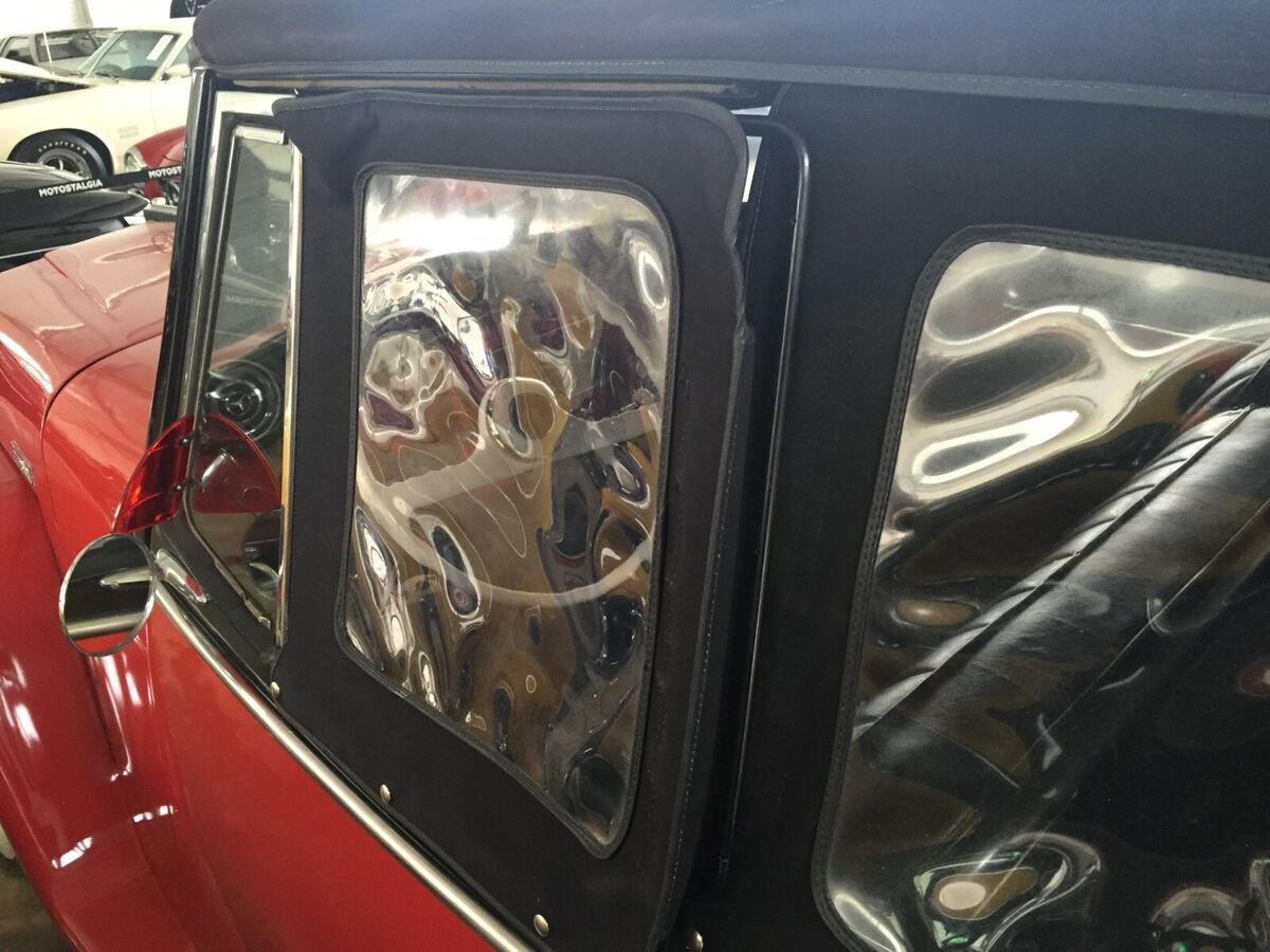 1948 Willys Jeepster black interior in excellent condition - photo 4