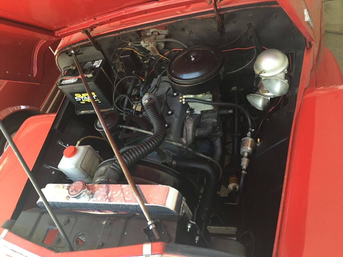 1948 Willys Jeepster black interior in excellent condition - photo 9