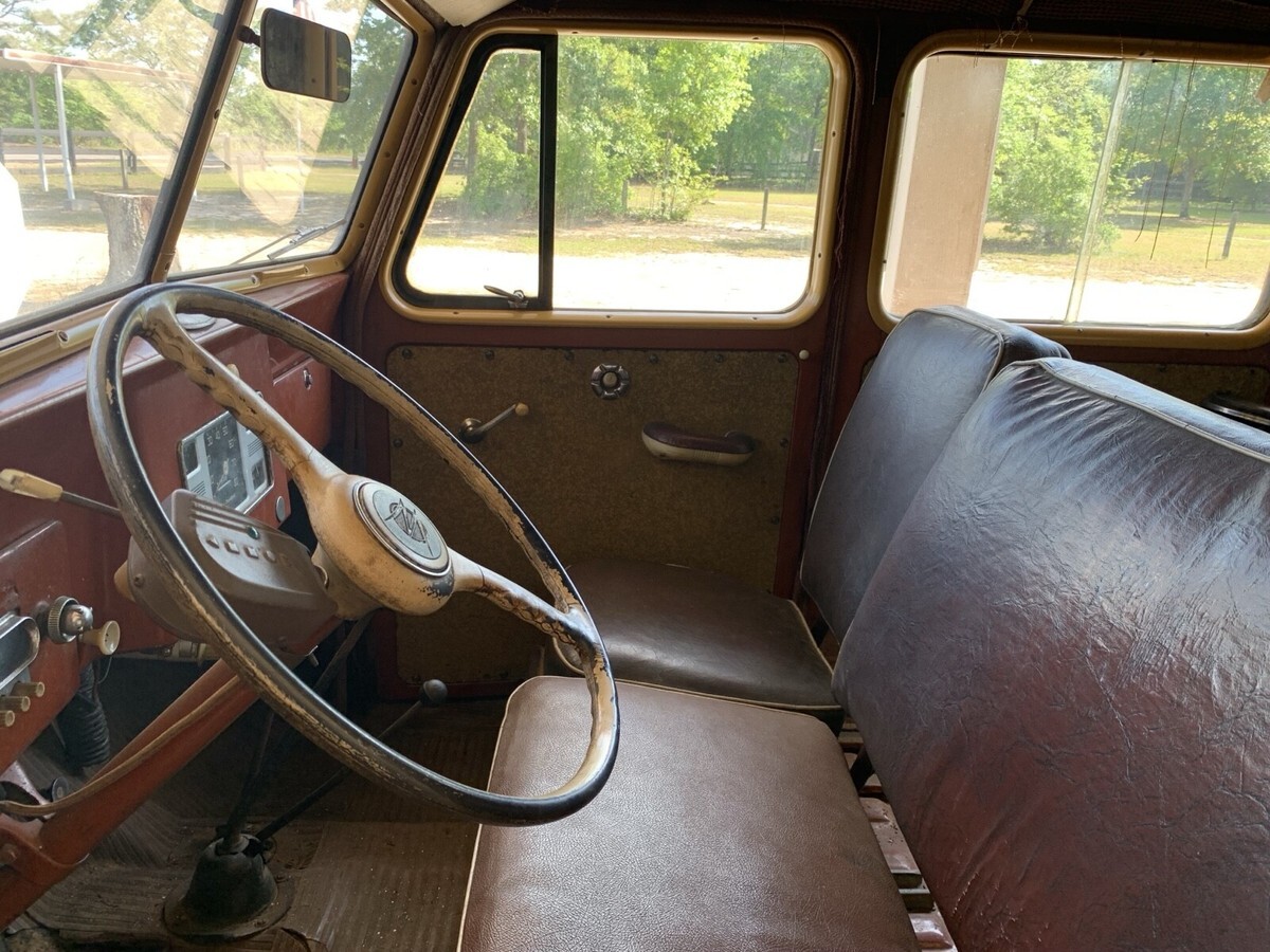1948 Willys-Overland Rural station wagon - photo 12
