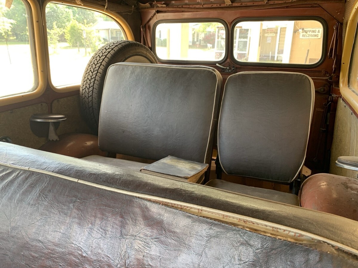 1948 Willys-Overland Rural station wagon - photo 9