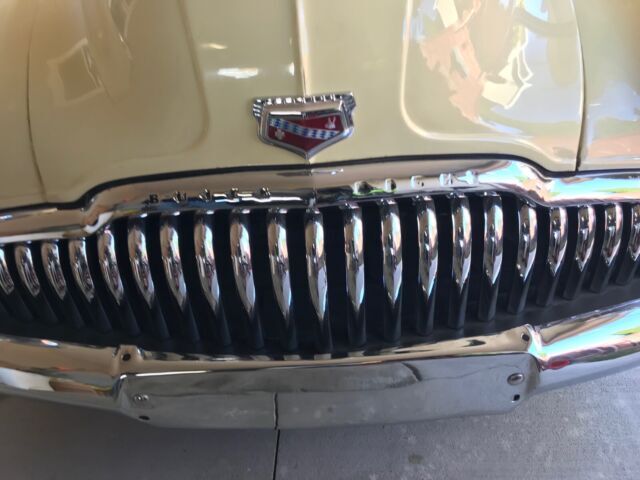 1949 Buick Roadmaster straight trim - photo 4