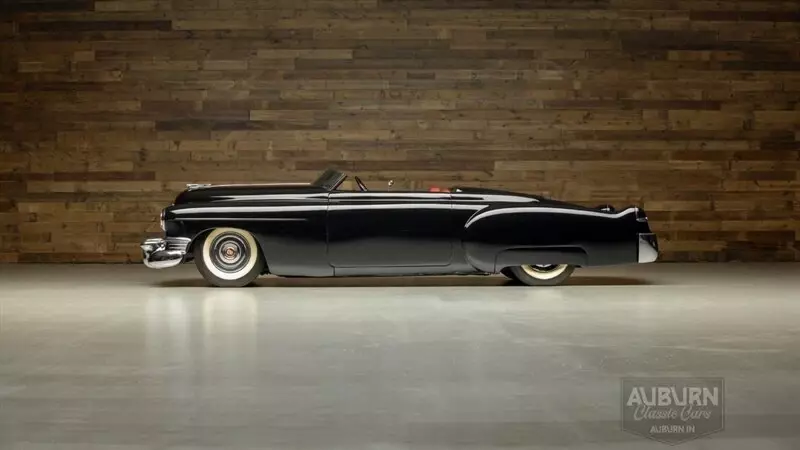 1949 Cadillac Custom Roadster - photo 2