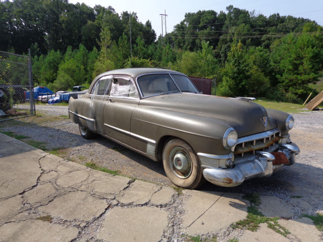 1949 Cadillac 4 Door Hardtop - photo 2