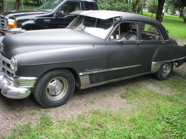 1949 Cadillac 4 Door Sedan - photo 2