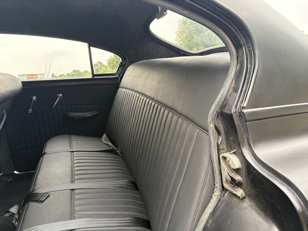 1949 Chevrolet FLEETLINE DELUX Full custom build with only 440 miles from - photo 11