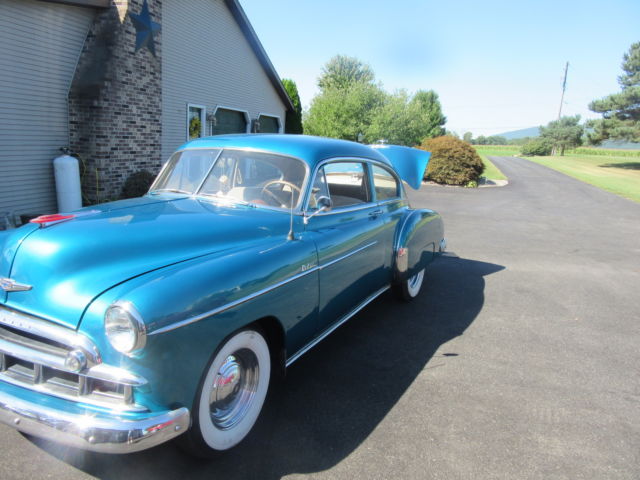 1949 Chevrolet Express Deluxe Sedan 2-Door - photo 3