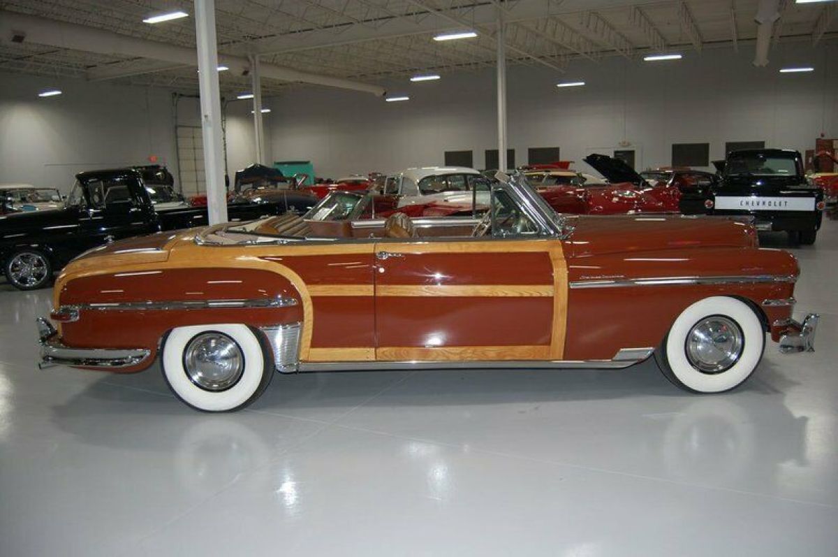 1949 Chrysler Town & Country Woody Convertible - photo 4