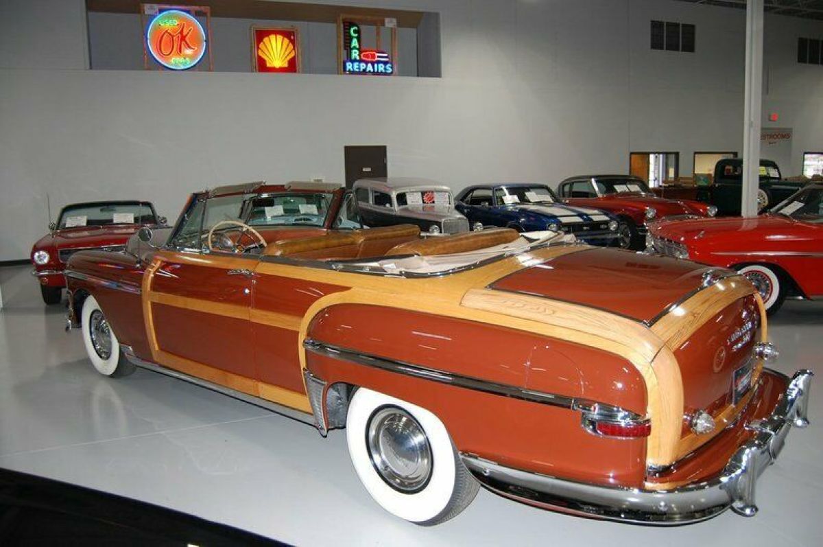 1949 Chrysler Town & Country Woody Convertible - photo 8