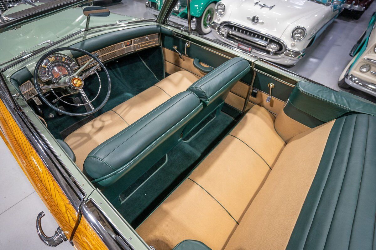 1949 Chrysler Town and Country Convertible - photo 2