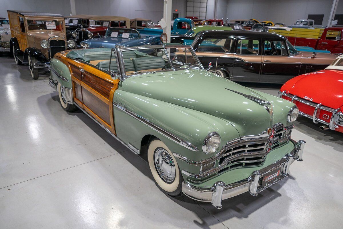 1949 Chrysler Town and Country Convertible - photo 6