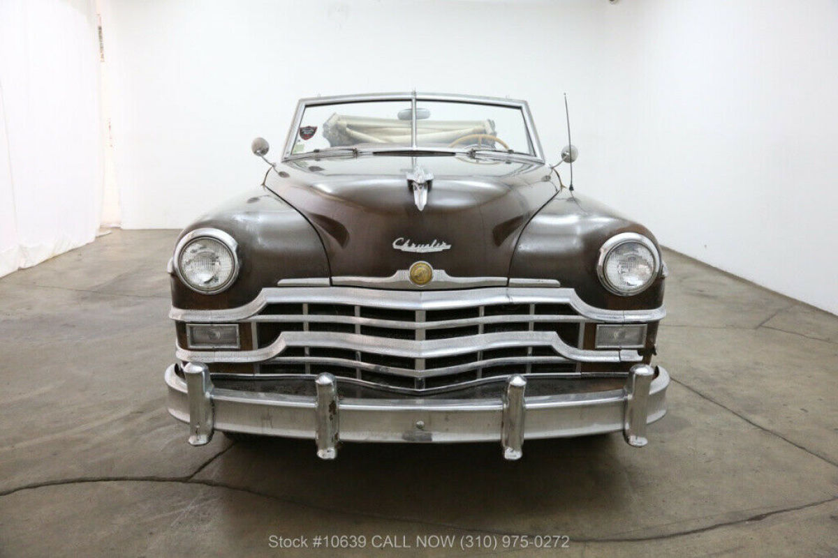 1949 Chrysler Town & Country Convertible - photo 2