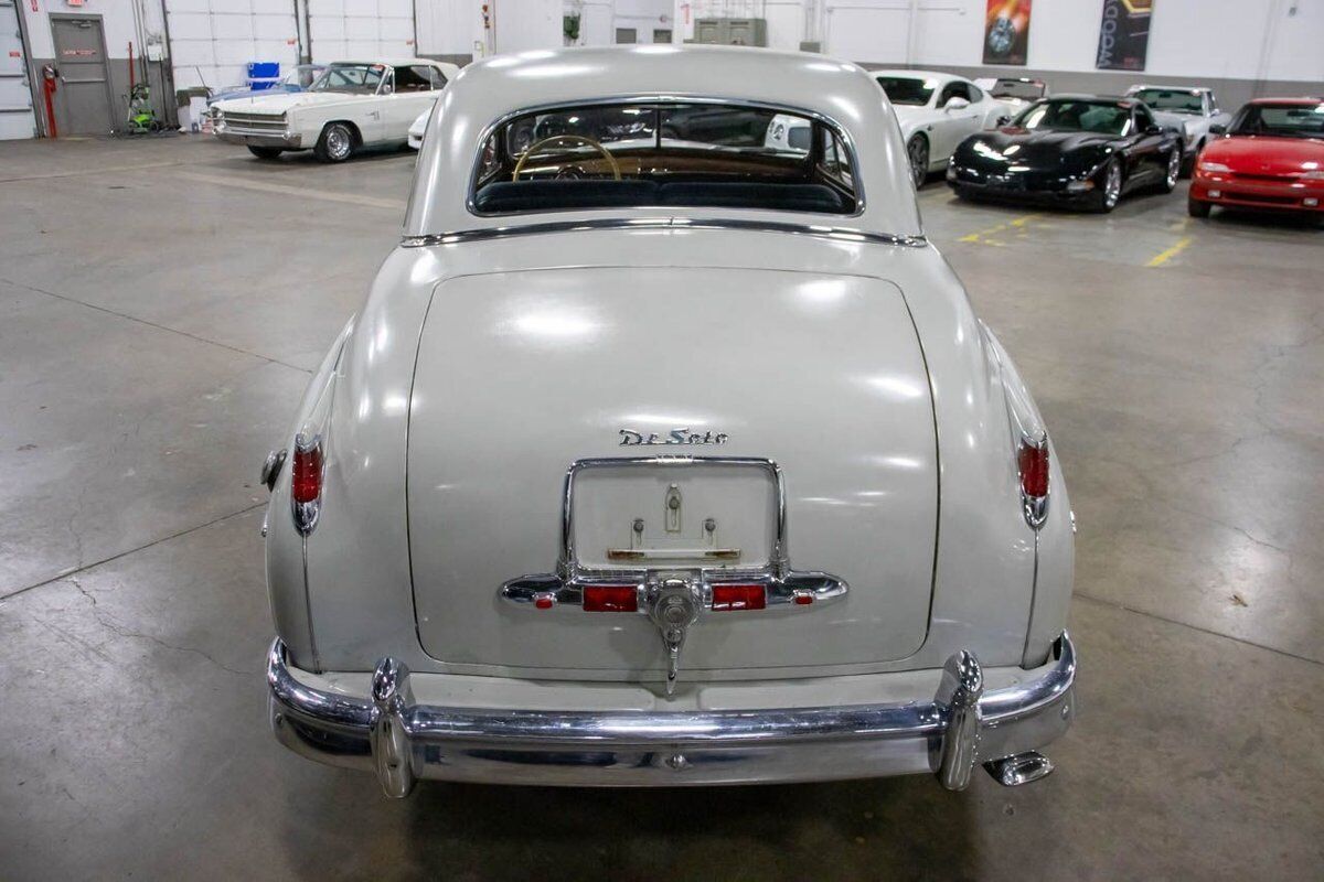 1949 DeSoto Custom Club Coupe - photo 4