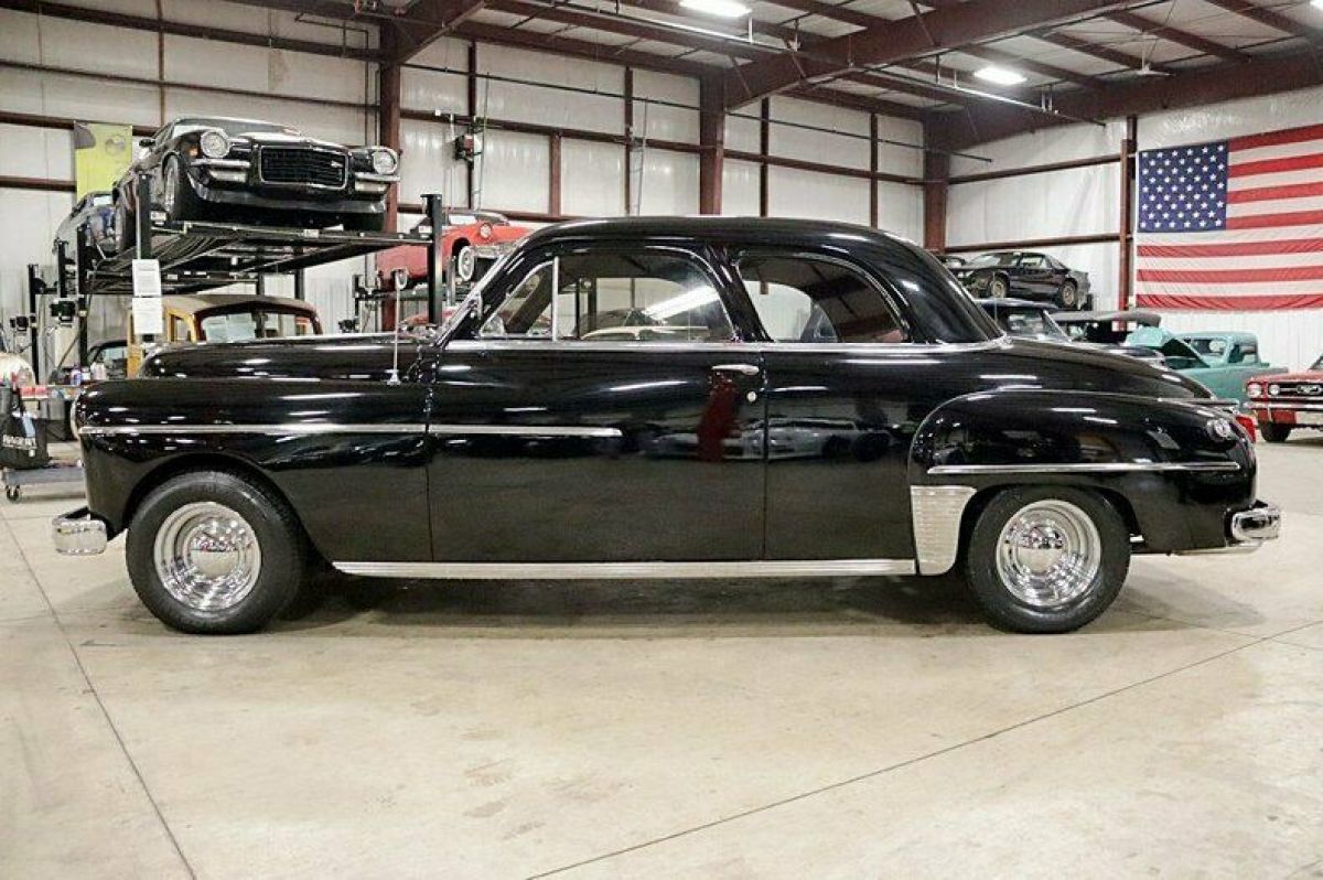 1949 Dodge Coronet Club Coupe - photo 2