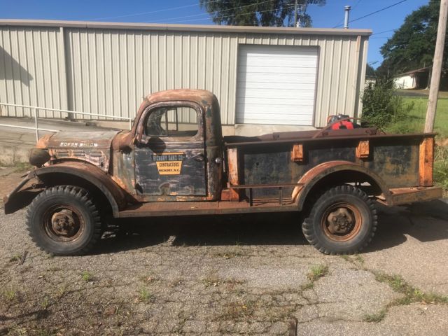 1949 Dodge Power Wagon - photo 2